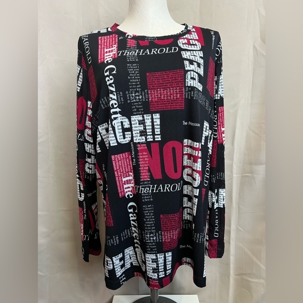 NWT INC Graphic Top Black Red 2X